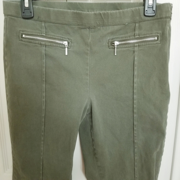 Green Zippered Jeggings - Picture 3 of 8